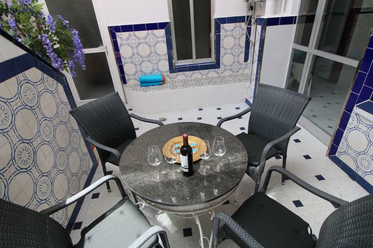 Big Apartment With Unique Patio Near Santa Barbara Castle Alicante Eksteriør bilde