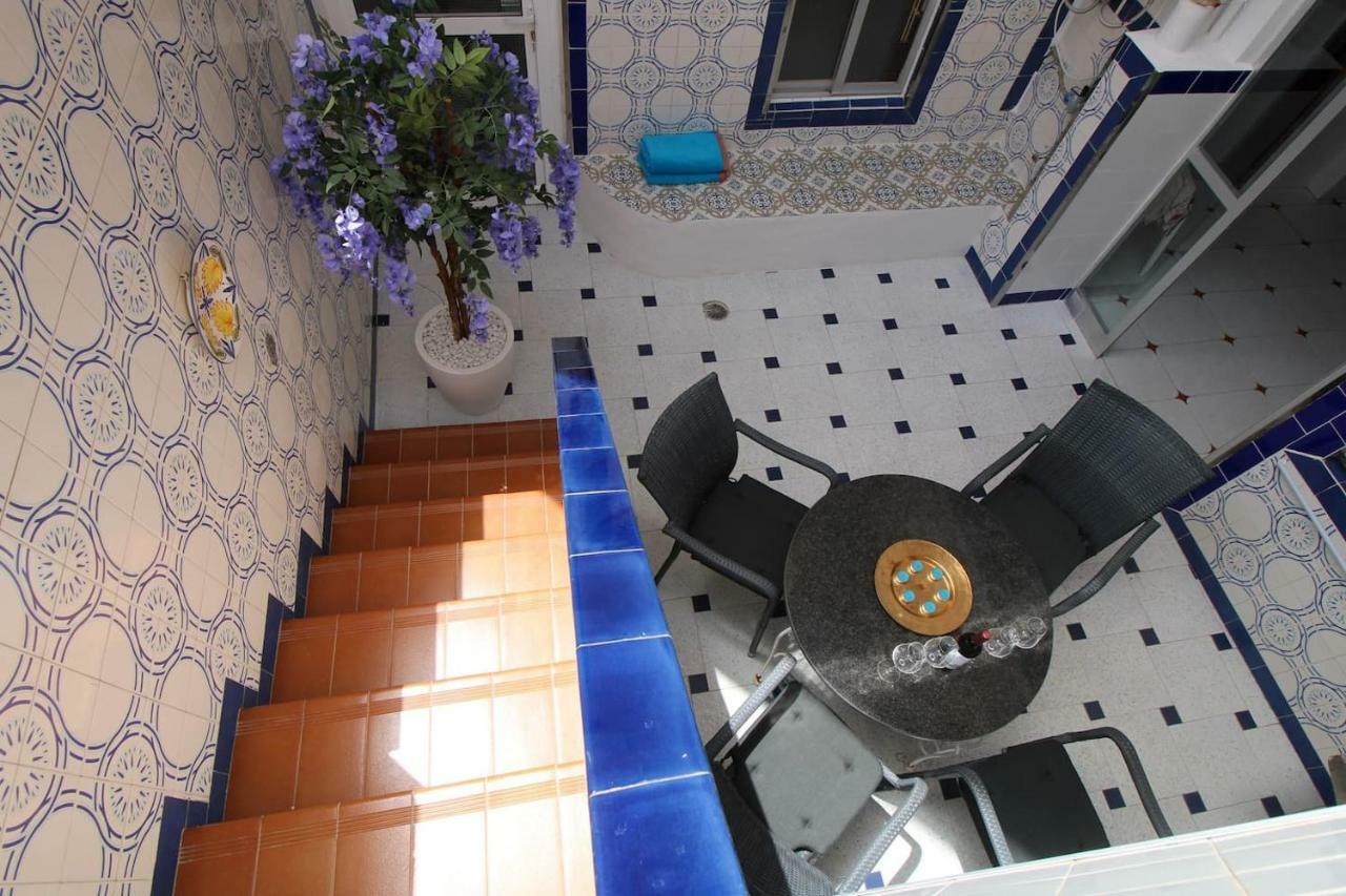 Big Apartment With Unique Patio Near Santa Barbara Castle Alicante Eksteriør bilde