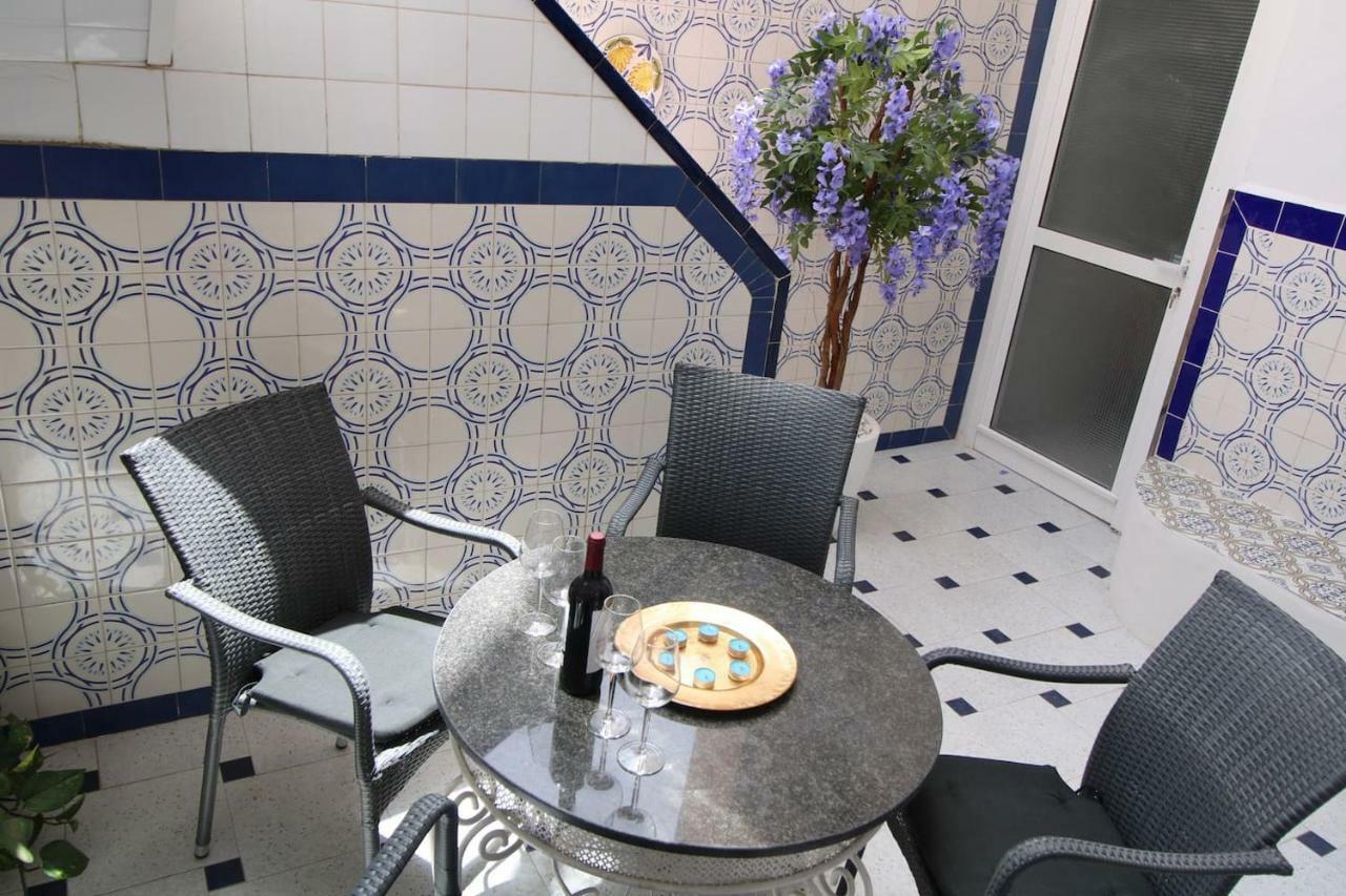 Big Apartment With Unique Patio Near Santa Barbara Castle Alicante Eksteriør bilde