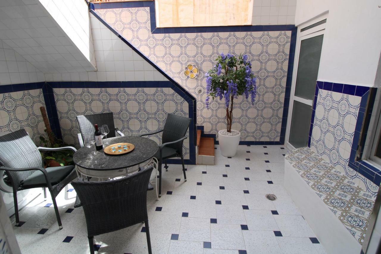 Big Apartment With Unique Patio Near Santa Barbara Castle Alicante Eksteriør bilde