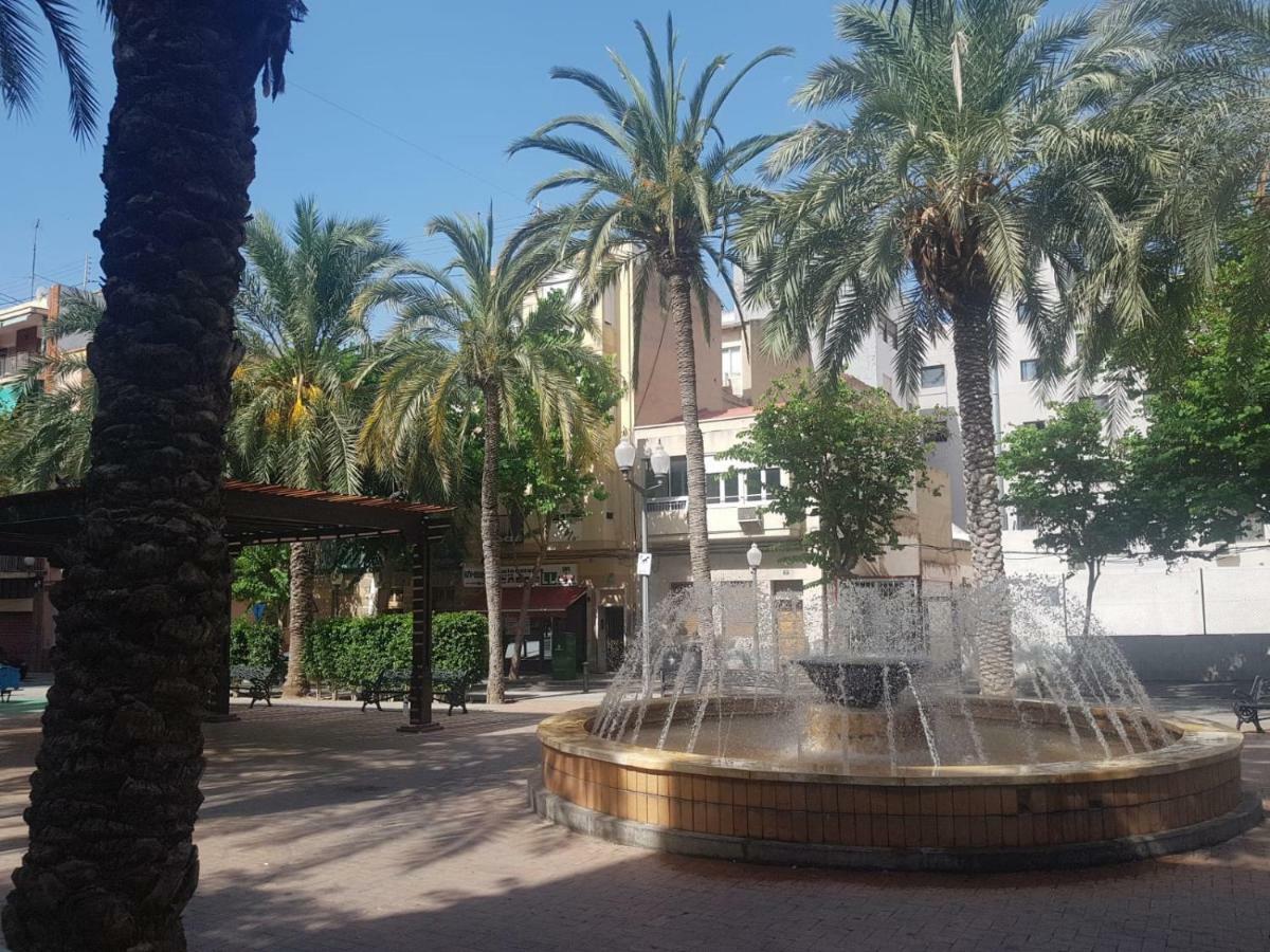 Big Apartment With Unique Patio Near Santa Barbara Castle Alicante Eksteriør bilde