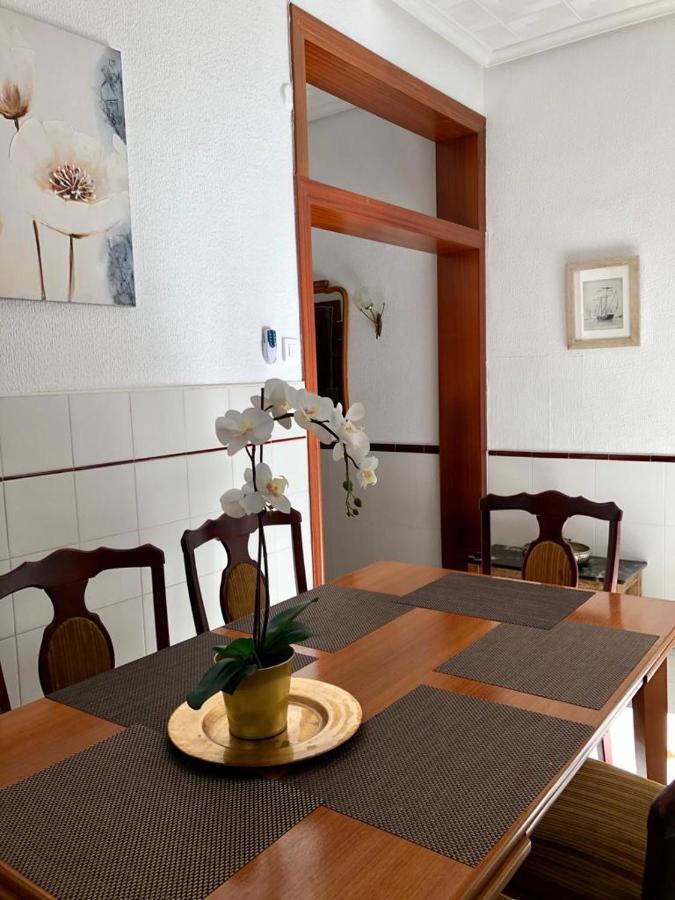 Big Apartment With Unique Patio Near Santa Barbara Castle Alicante Eksteriør bilde